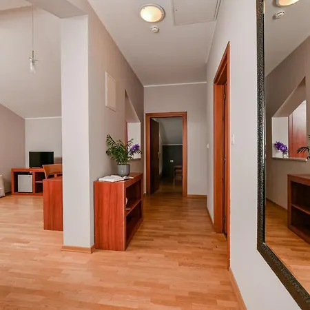 Laurus - Liburnia מלון 4*