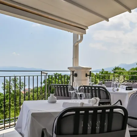 מלון Laurus - Liburnia 4*