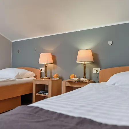 Hotel Laurus - Liburnia 4*